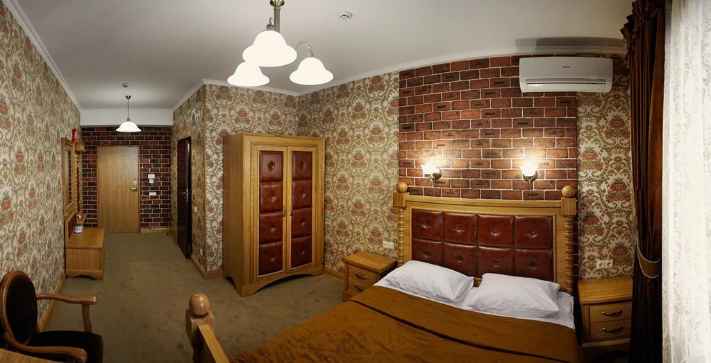 Pidkova Hotel Rivne Room photo